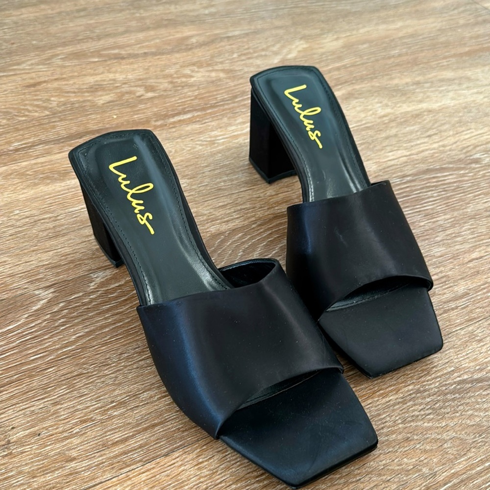 NEW Lulu’s Black Satin Heels (Size 10)
